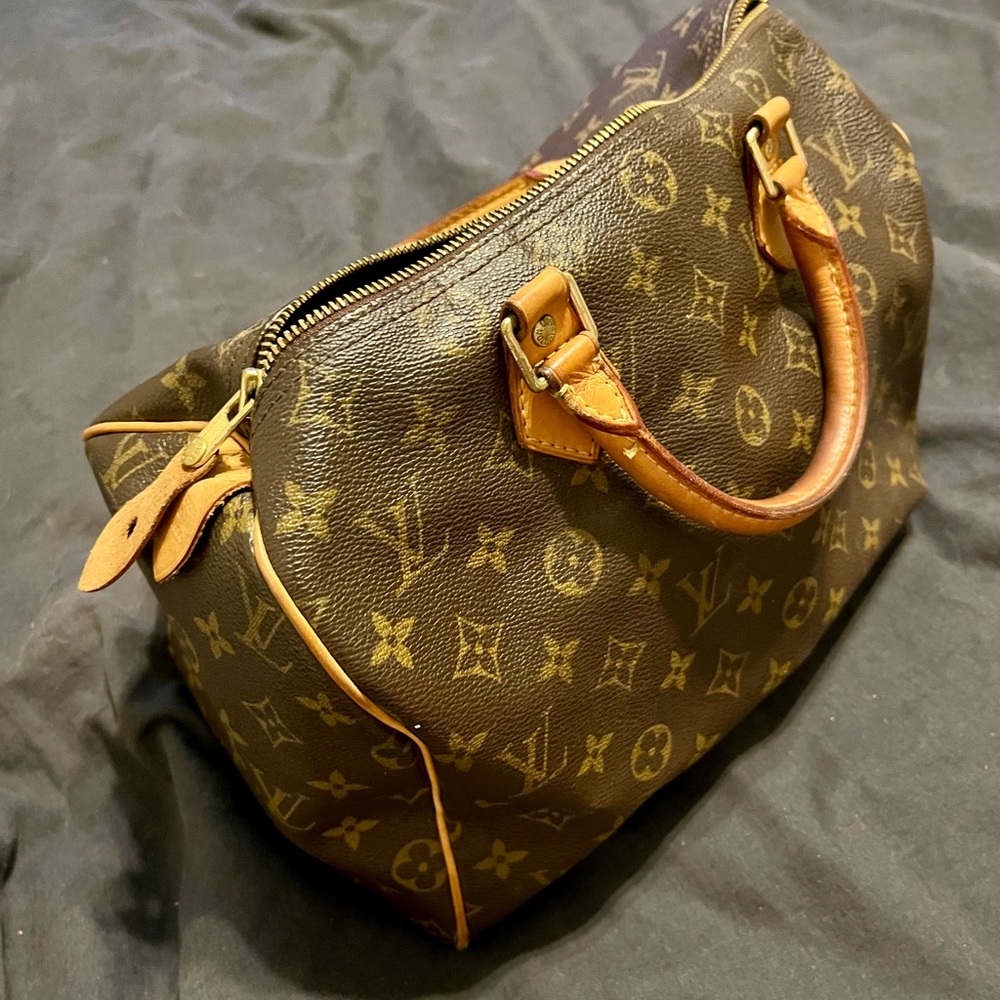 Authentic Speedy 30